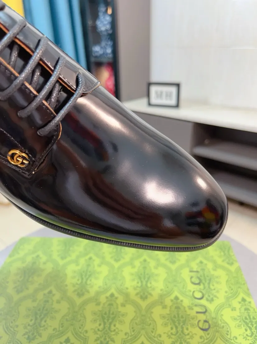 Men's Men's Shoes 💰520🌹🌹Niuli [GUCCI Gucci] A new style of formal men's leather shoes is coming~ The original quality upper is made of patent leather imported from Italy, the leather is soft and delicate, comfortable and soft first-layer cowhide lining, rubber wear-resistant outsole, the shoe shape is dignified and domineering, and the luxury charm cannot be concealed! The natural and free nouveau riche leads the trend. Code number: 38-44